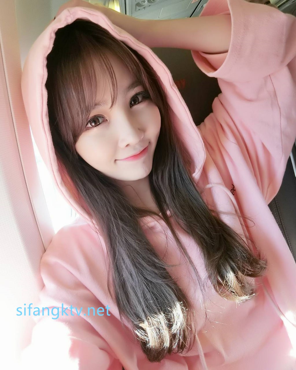 【2023-05-07】stript girl sunwall